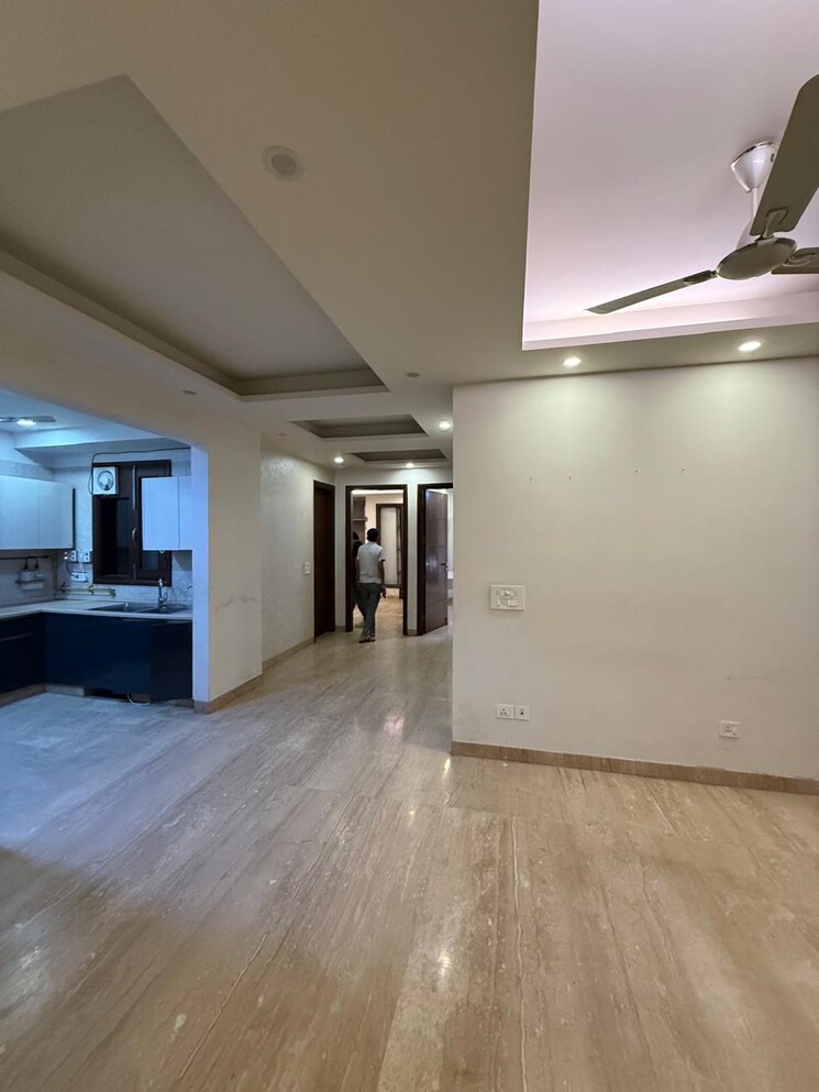 Room, nehru enclave 3 Bedroom 1900 Sq.Ft. Builder Floor In Nehru Enclave Delhi 9387068