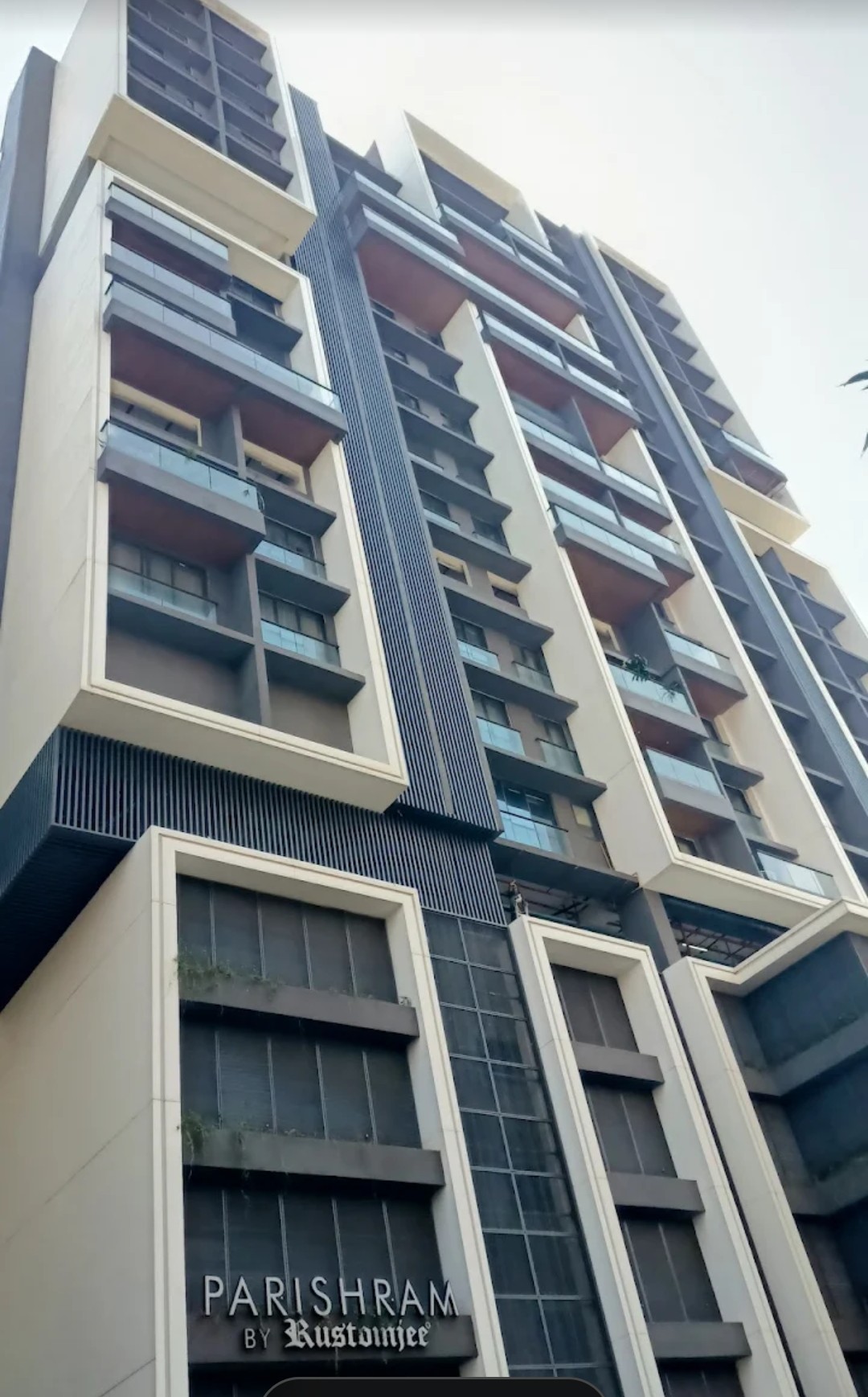3 BHK + Servant Room Apartment For Sale in Rustomjee Parishram