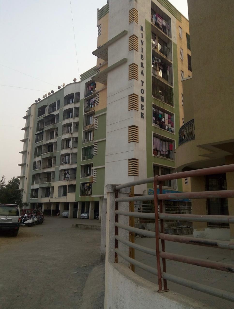 2 BHK 1000 Sq.Ft. Apartment in Agarwal And Doshi Complex
