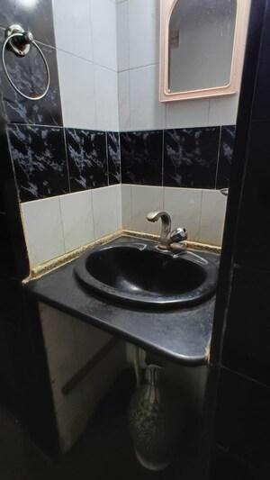 Team Area in 3 BHK Apartment at Goregaon West View CHS, Goregaon West – for Rent