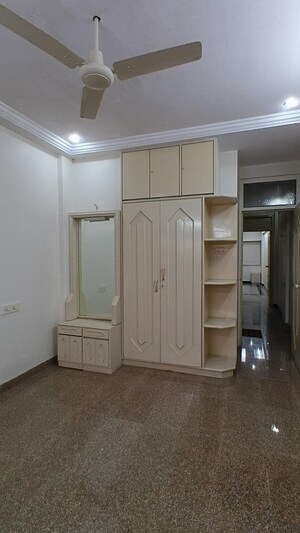 Building Lobby in 3 BHK Apartment at Goregaon West View CHS, Goregaon West – for Rent