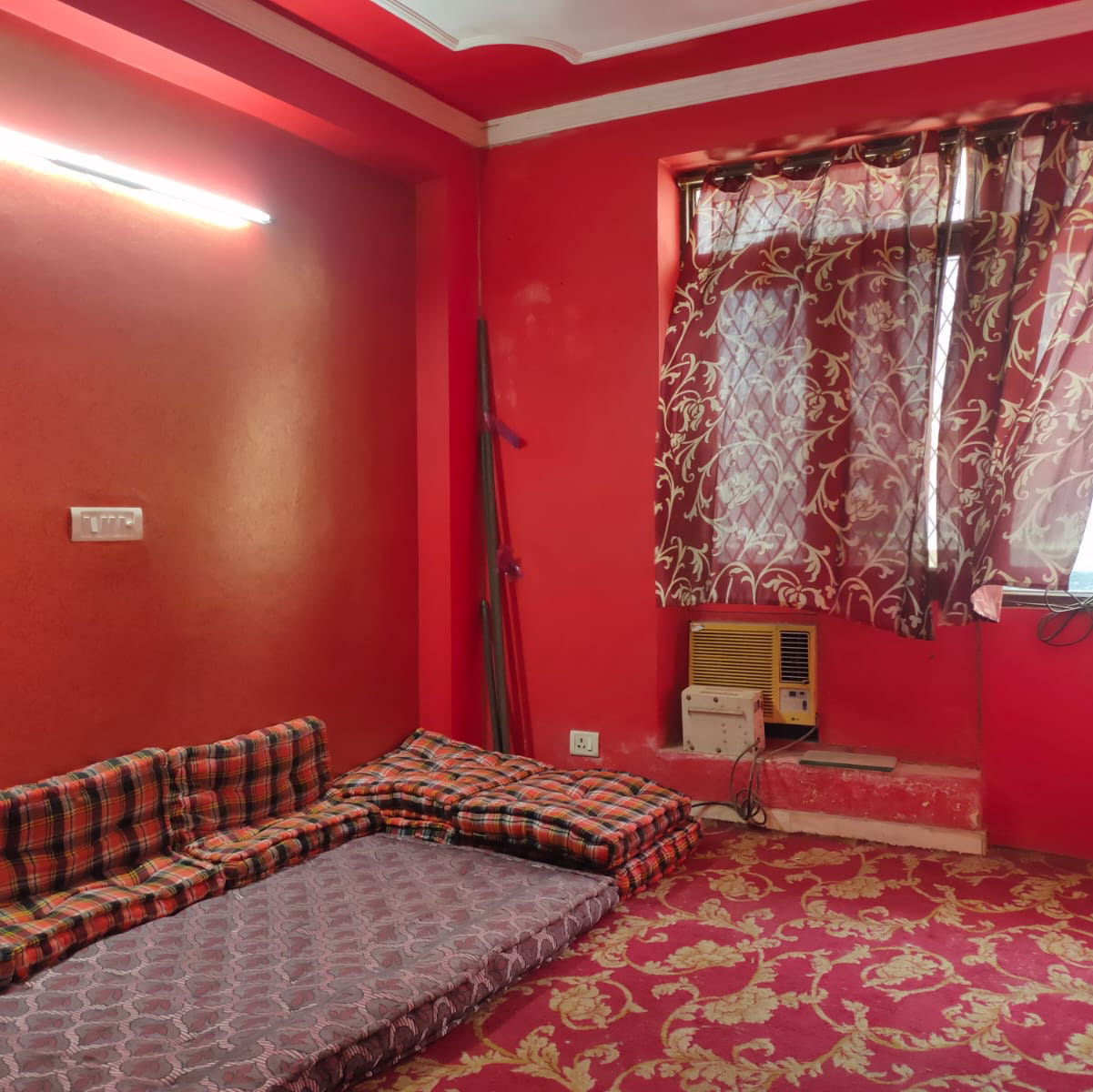 1 BHK + Study Room Builder Floor For Rent in Saket 