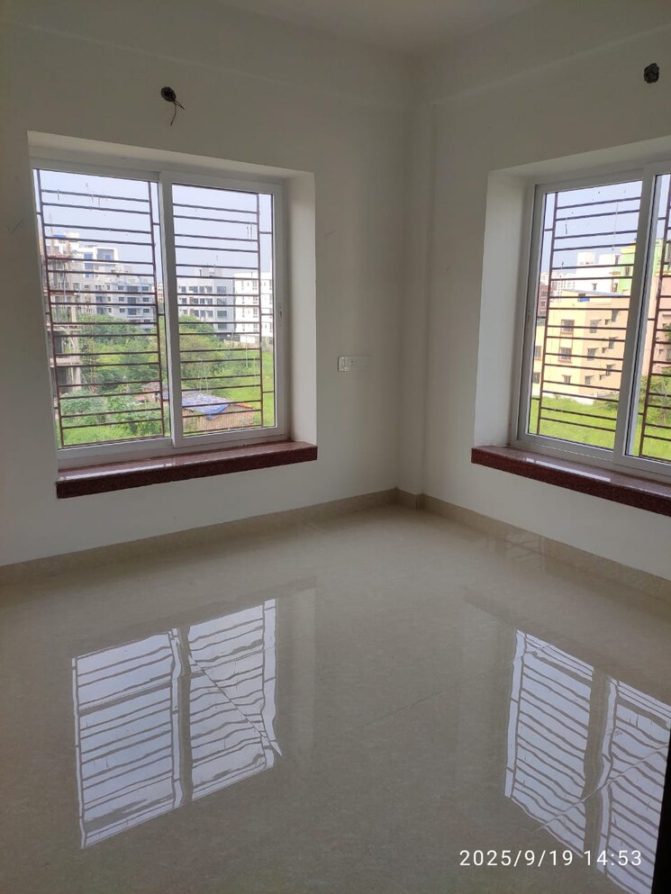 Room, kundan-plaza 3 Bedroom 960 Sq.Ft. Apartment In Chinar Park Kolkata 9387136