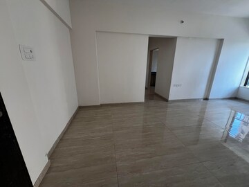 Room in 2 BHK Apartment at Elegance Apartment, Versova – for Sale