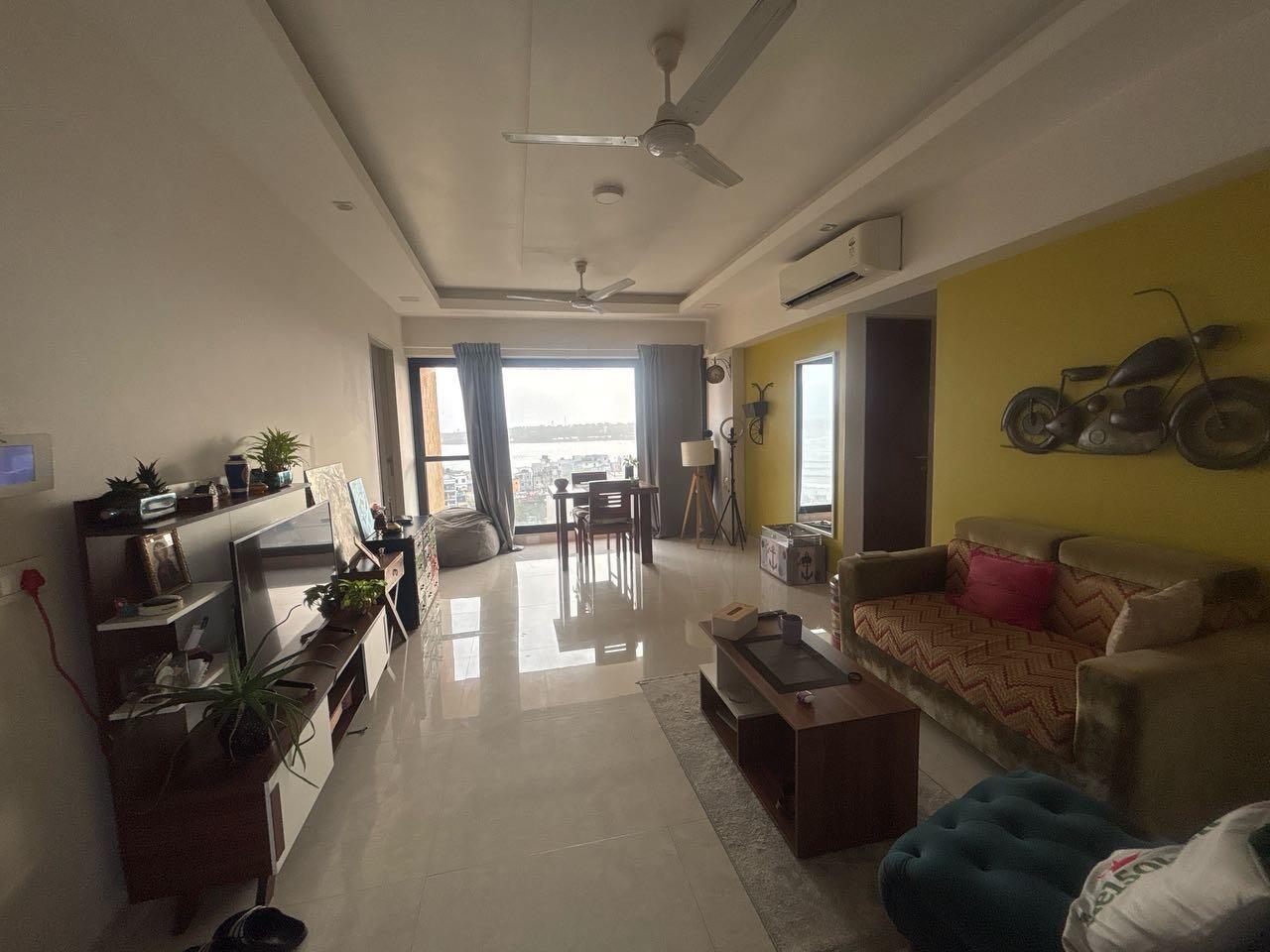 2 BHK Apartment For Sale in Kanakia Hollywood