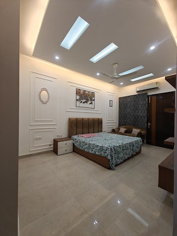 3 BHK Builder Floor For Rent in SS Southend Floors, South City 2
