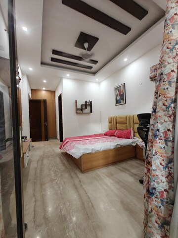 Bedroom in 3 BHK Builder Floor at SS Southend Floors, South City 2 – for Rent