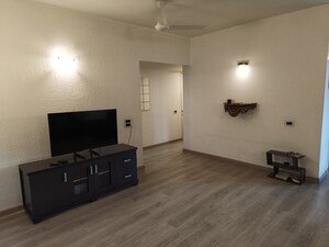 Room in 2.5 BHK Apartment at Park Valencia, Mundhwa Road – for Rent