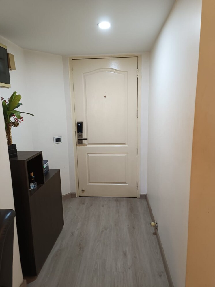 Bathroom, park-valencia 2.5 Bedroom 1500 Sq.Ft. Apartment In Mundhwa Road Pune 9387178