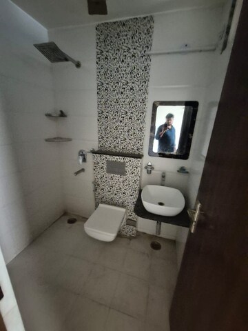 Bathroom in 2 BHK Builder Floor at Unitech Deerwood Chase, Nirvana Country – for Rent