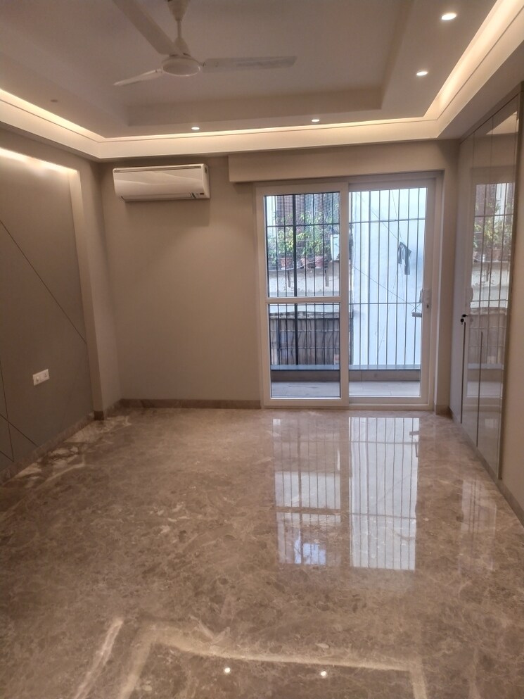 Master Bedroom, greater kailash ii 4 Bedroom 4500 Sq.Ft. Builder Floor In Greater Kailash ii Delhi 9387236