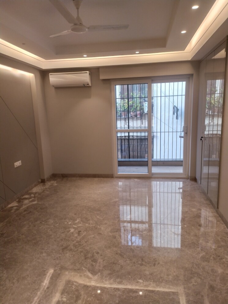 Master Bedroom, greater kailash ii 4 Bedroom 4500 Sq.Ft. Builder Floor In Greater Kailash ii Delhi 9387236