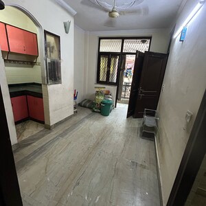 Parking in 2 BHK Builder Floor at Kotla Mubarakpur – for Sale