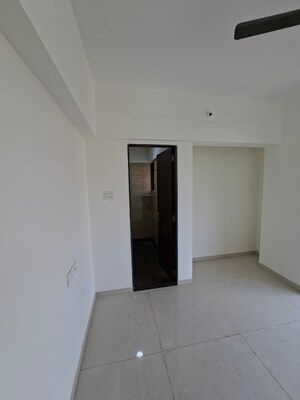 Room in 1 BHK Apartment at Raunak Heights, Ghodbunder Road – for Rent