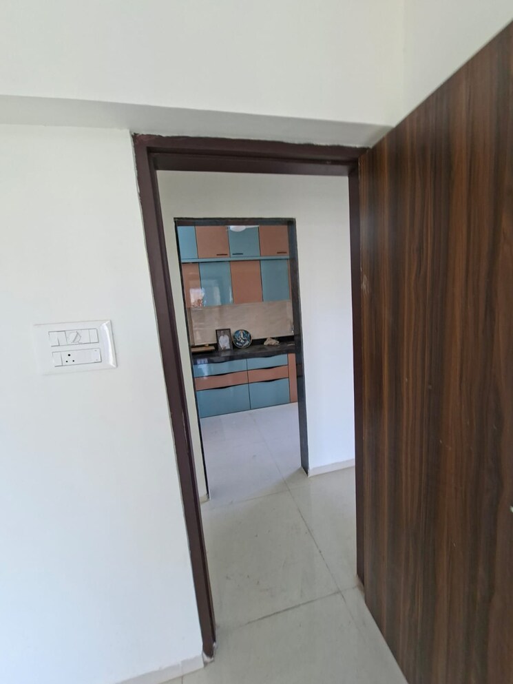Room, raunak-heights 1 Bedroom 405 Sq.Ft. Apartment In Ghodbunder Road Thane 9387221