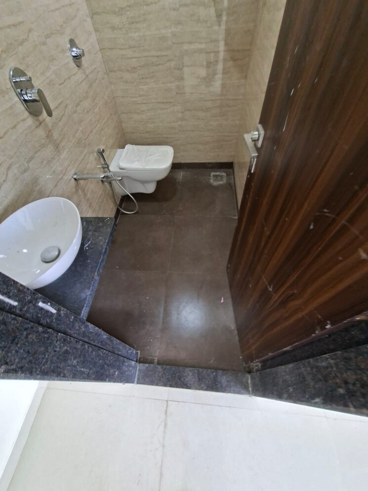 Bathroom, raunak-heights 1 Bedroom 405 Sq.Ft. Apartment In Ghodbunder Road Thane 9387221