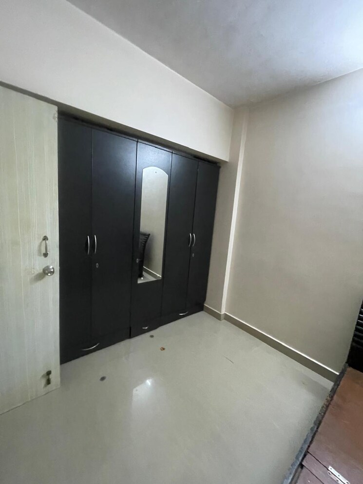 Room, raunak-heights 1 Bedroom 409 Sq.Ft. Apartment In Ghodbunder Road Thane 9387234