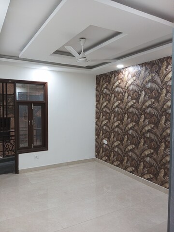Living Room in 3 BHK Apartment at Sultanpur – for Sale