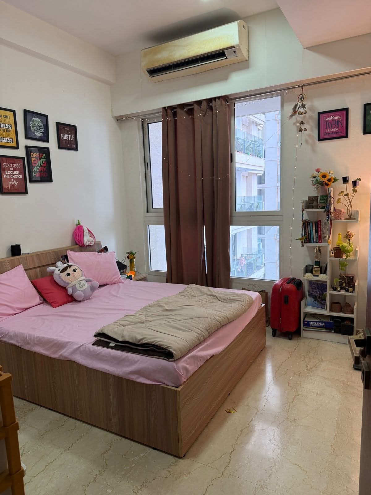 Pg For Rent in Malad East 
