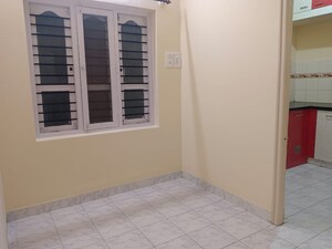 Room in 2 BHK Independent House at Ejipura – for Rent