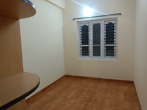 Room in 2 BHK Independent House at Ejipura – for Rent