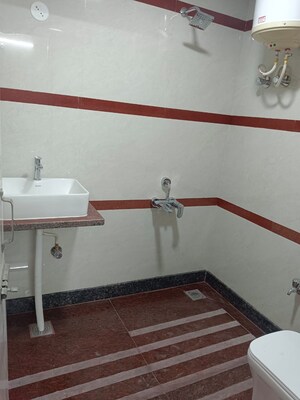 Furnished Amenities in 1 BHK Independent House at Ejipura – for Rent