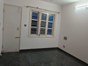 1 BHK Independent House For Rent in Ejipura