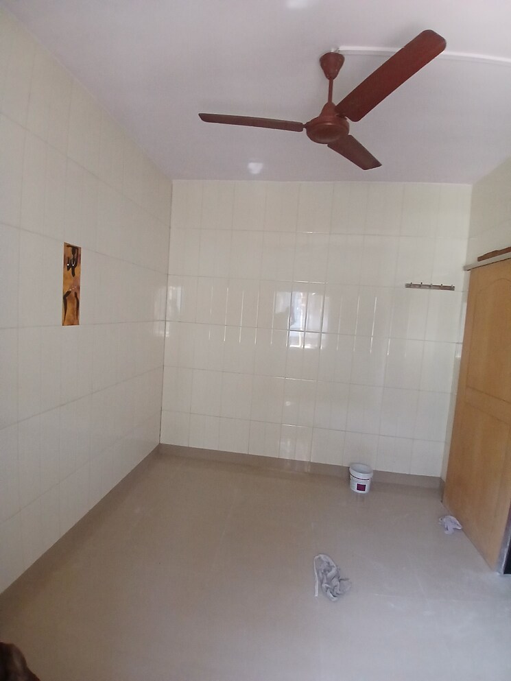 Room, dayanand-chs 1 Bedroom 430 Sq.Ft. Apartment In Aarey Colony Mumbai 9387273