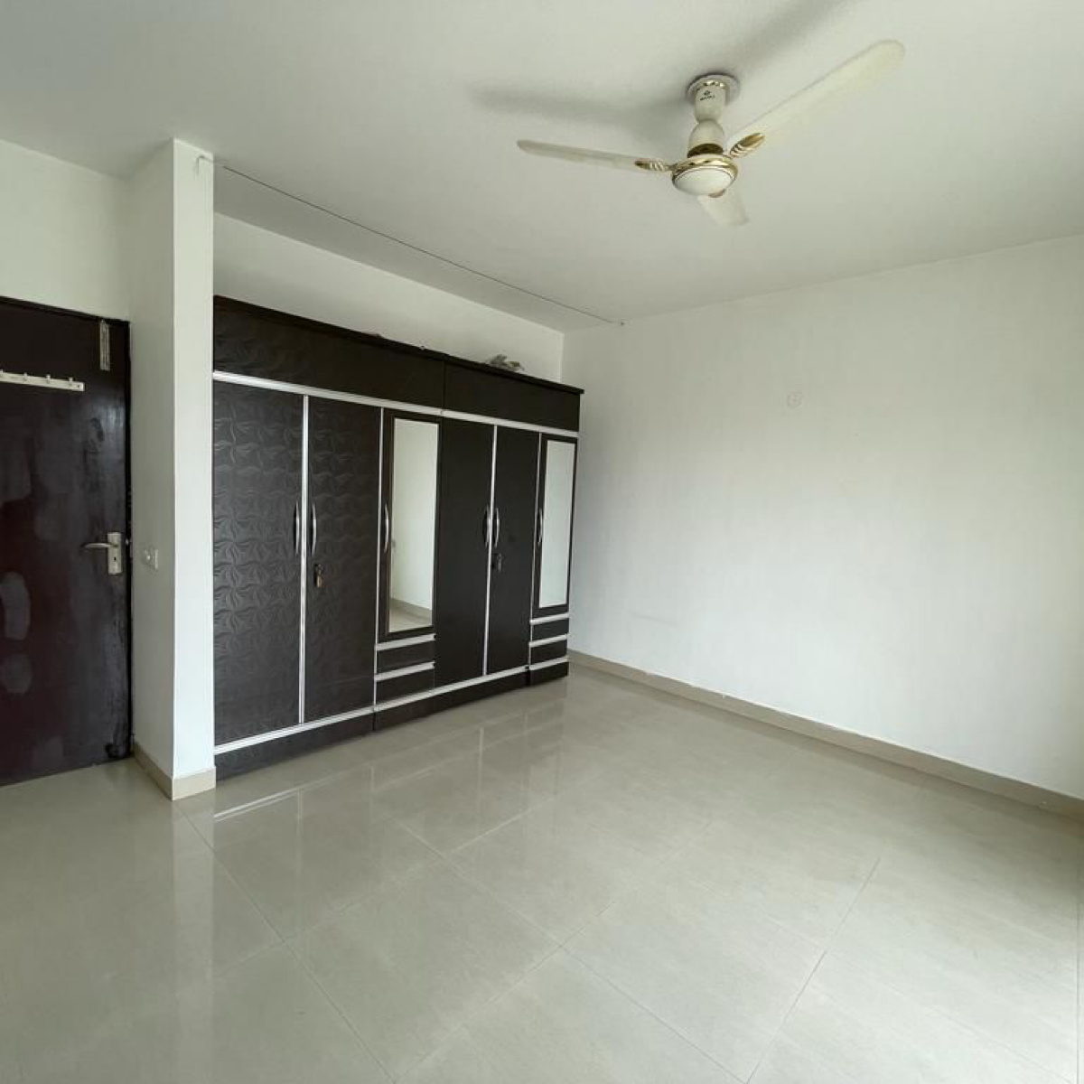 2 BHK + Servant Room 1365 Sq.Ft. Apartment in ILD Greens