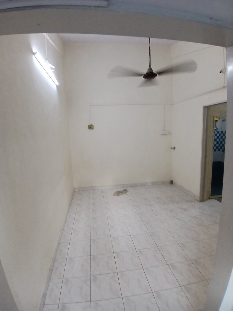 Room, vrindavan-chs-goregaon 1 Bedroom 530 Sq.Ft. Apartment In Goregaon East Mumbai 9387281