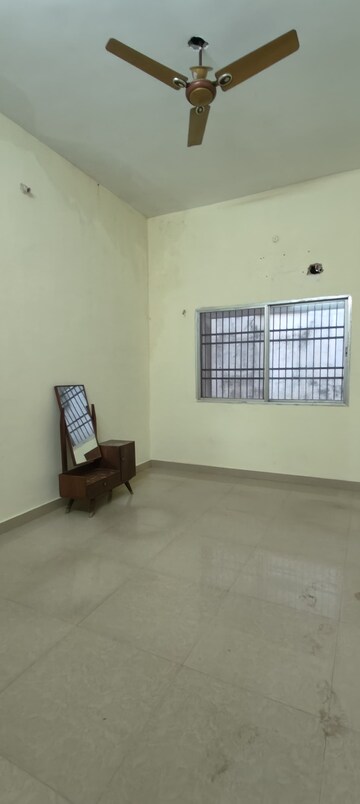 Room in 3 BHK Independent House at Sunder Nagar – for Rent