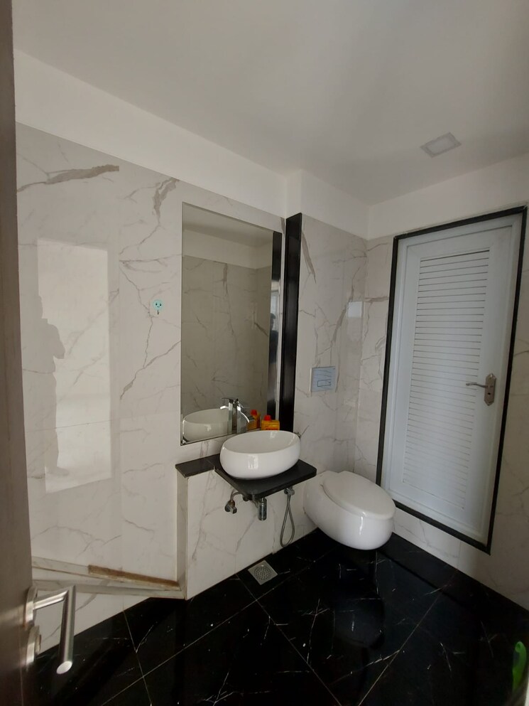 Washroom, lnt-crescent-bay-t4 2 Bedroom 850 Sq.Ft. Apartment In Parel Mumbai 9387299