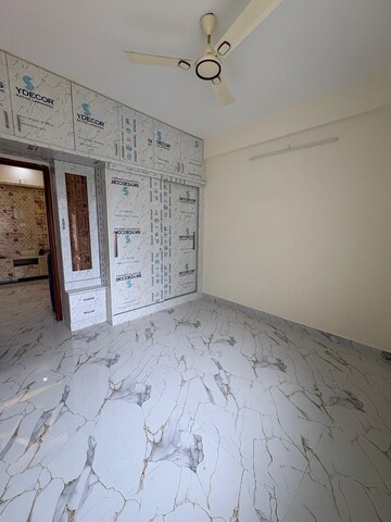 Room in 2 BHK Builder Floor at Hsr Layout – for Rent