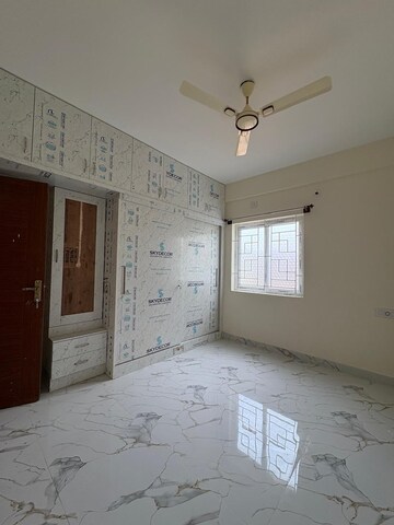 Room in 2 BHK Builder Floor at Hsr Layout – for Rent