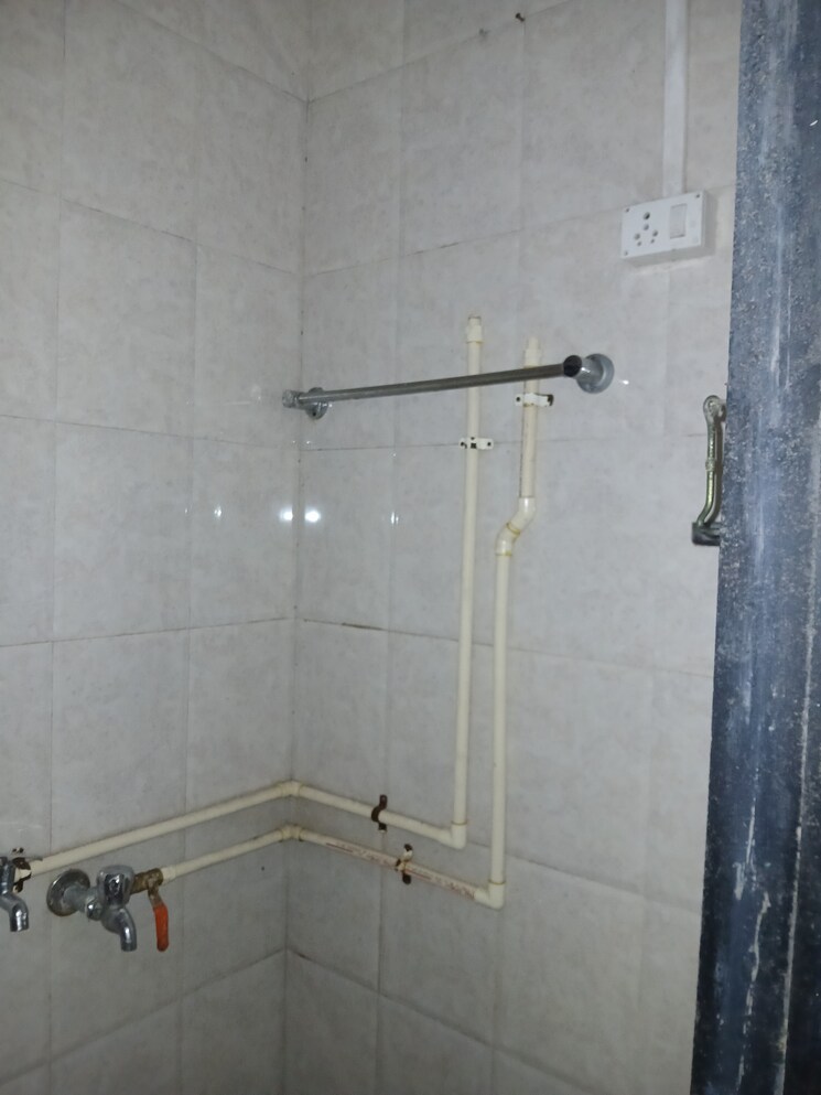 Bathroom, nisarg-chsl 1 Bedroom 350 Sq.Ft. Apartment In Goregaon East Mumbai 9387314