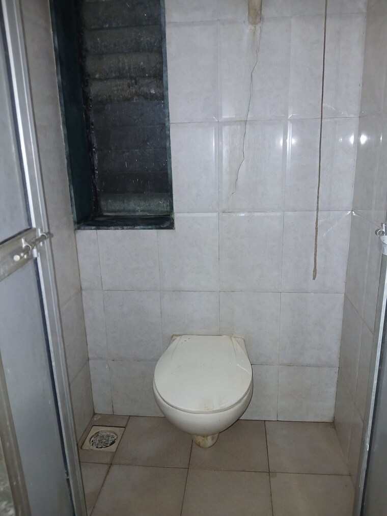 Bathroom, nisarg-chsl 1 Bedroom 350 Sq.Ft. Apartment In Goregaon East Mumbai 9387314