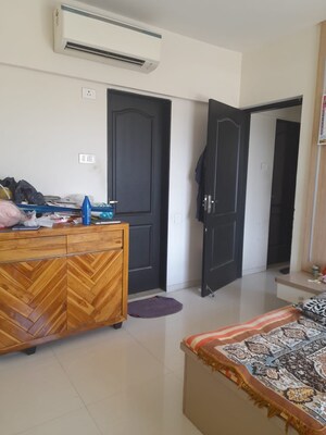 Bedroom in 2 BHK Apartment at Nyati Enchante, Wadgaon Sheri – for Rent