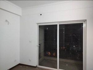 Room in 2 BHK Apartment at ACE Platinum, Zeta I Greater Noida – for Sale