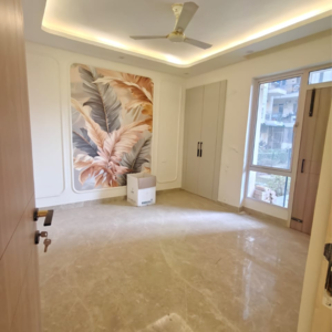 Room in 3 BHK Apartment at Vatika City, Ghasola – for Rent