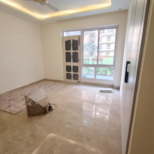 Room in 3 BHK Apartment at Vatika City, Ghasola – for Rent