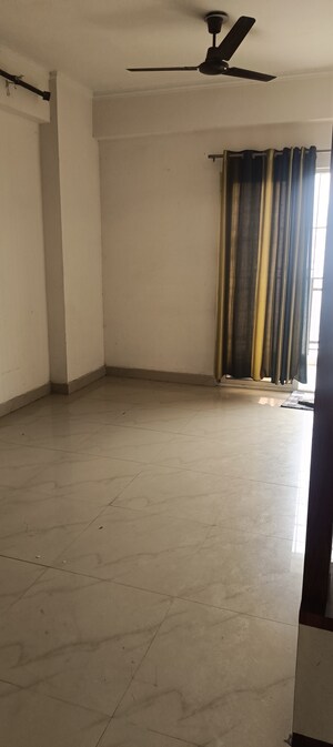 Room in 3 BHK Apartment at Futec Gateway, Sector 75 – for Rent