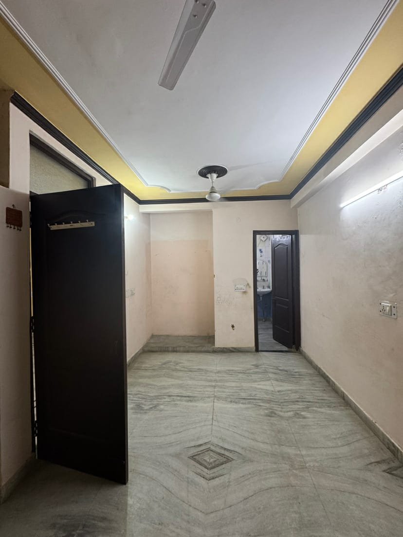 3 BHK Builder Floor For Rent in Govindpuri