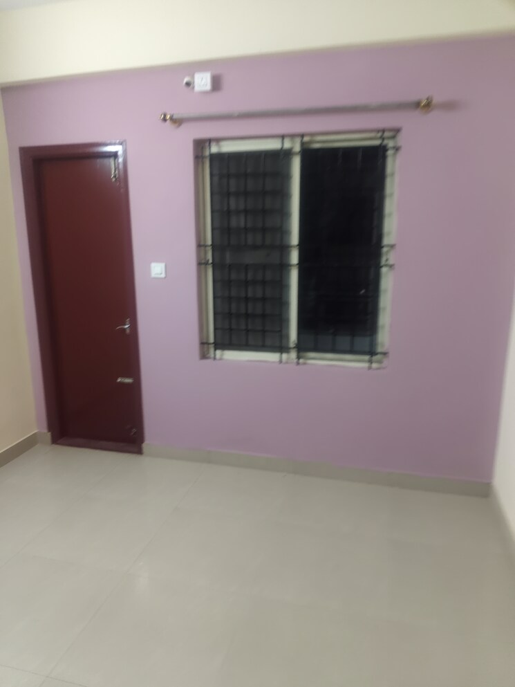 Room, sri-sai-residency-kadubeesanahalli 3 Bedroom 1500 Sq.Ft. Apartment In Kadubeesanahalli Bangalore 9387389