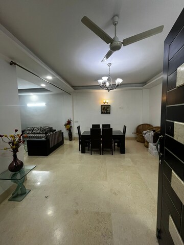 3 BHK Builder Floor For Rent in East Of Kailash