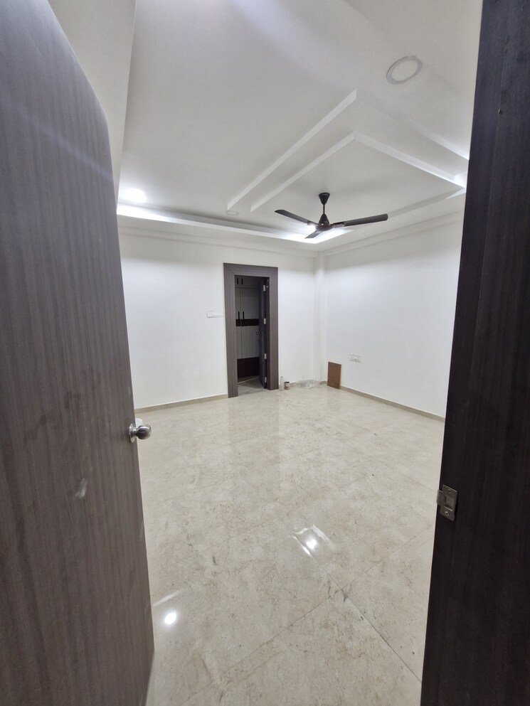 Room, dhantoli 5 Bedroom 2500 Sq.Ft. Apartment In Dhantoli Nagpur 9387394