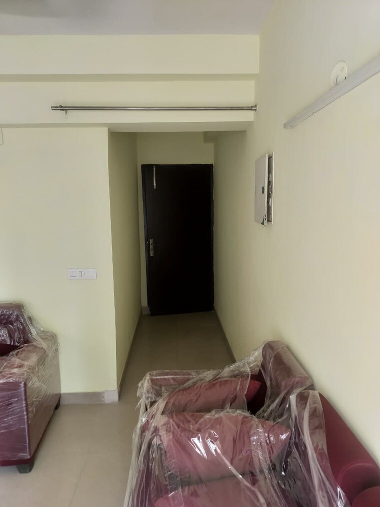 Bedroom, sethi-max-royal 2 Bedroom 895 Sq.Ft. Apartment In Sector 76 Noida 9387396