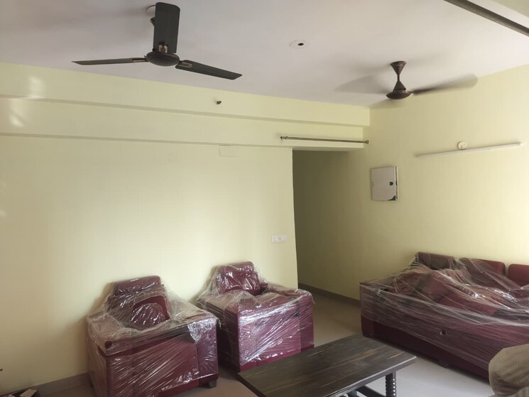 Bedroom, sethi-max-royal 2 Bedroom 895 Sq.Ft. Apartment In Sector 76 Noida 9387396