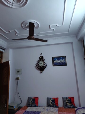 Furnished Amenities in 1 BHK Builder Floor at Vaishali Sector 4 – for Rent