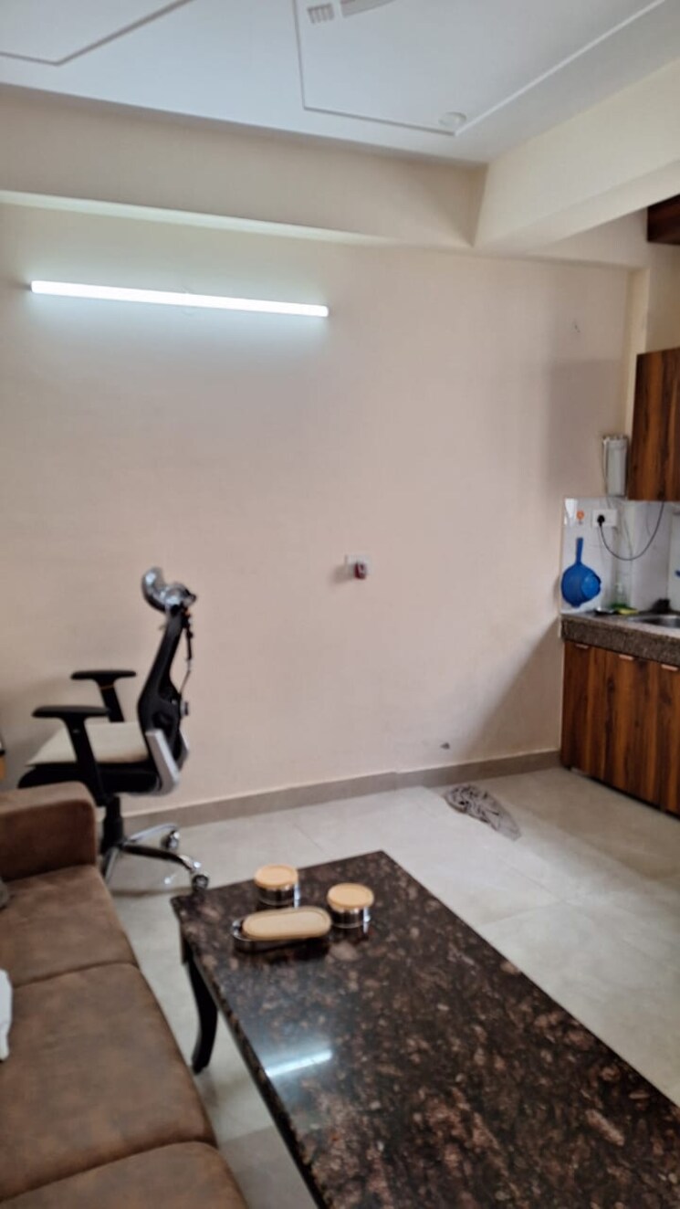 Living Room, sector 40 1 Bedroom 747 Sq.Ft. Builder Floor In Sector 40 Gurgaon 9387414