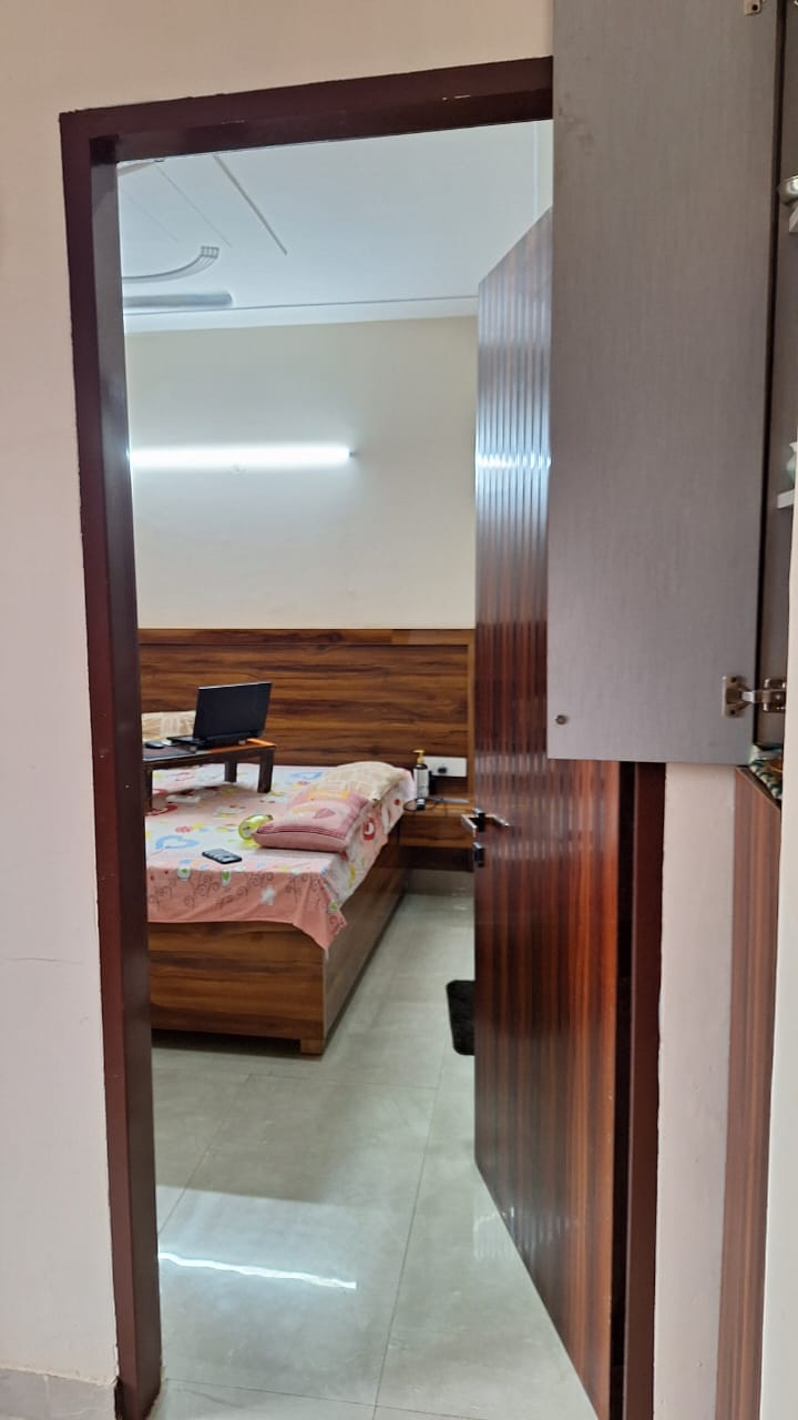 1 BHK Builder Floor For Rent in P Block 